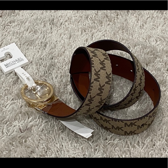 Michael Kors, reversible Genuine Leather Belt - Picture 2 of 3